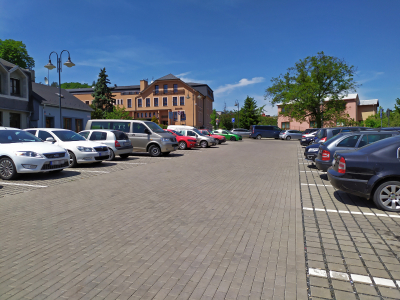 Parkoviště na ulici Pásová